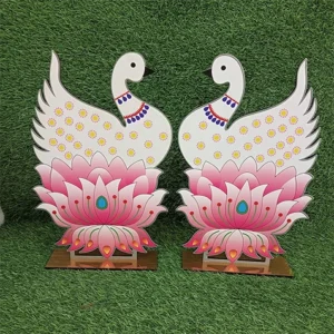 Swan Standees
